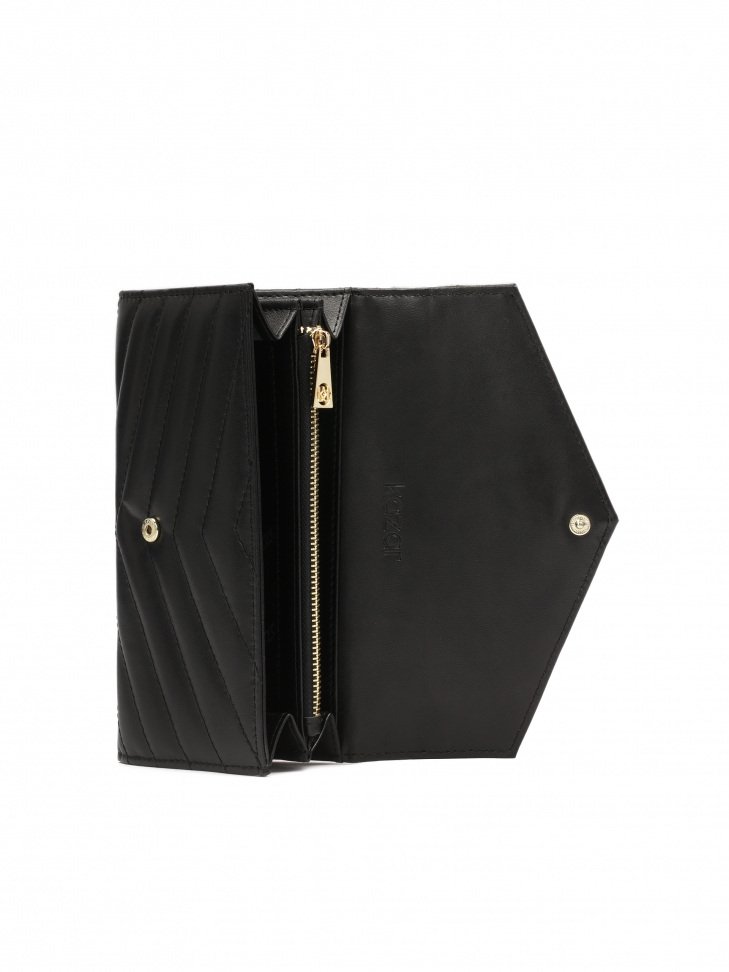 Podłużny skórzany portfel z metalową ozdobą