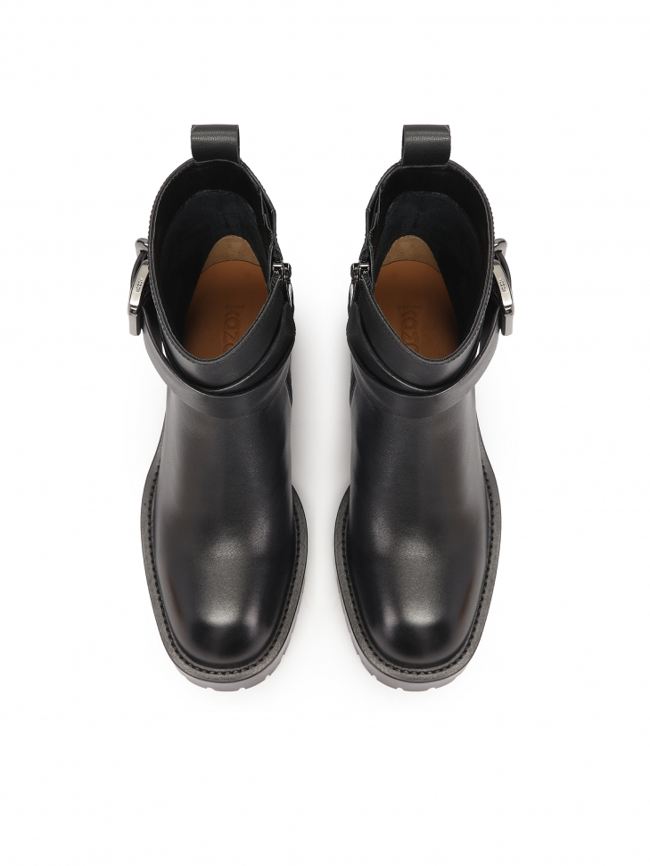 Skórzane botki na szerokim niskim obcasie