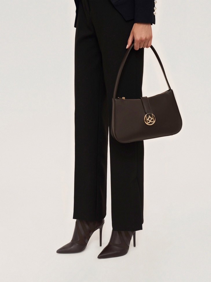 Ciemnobrązowe wsuwane botki w finezyjny wzór