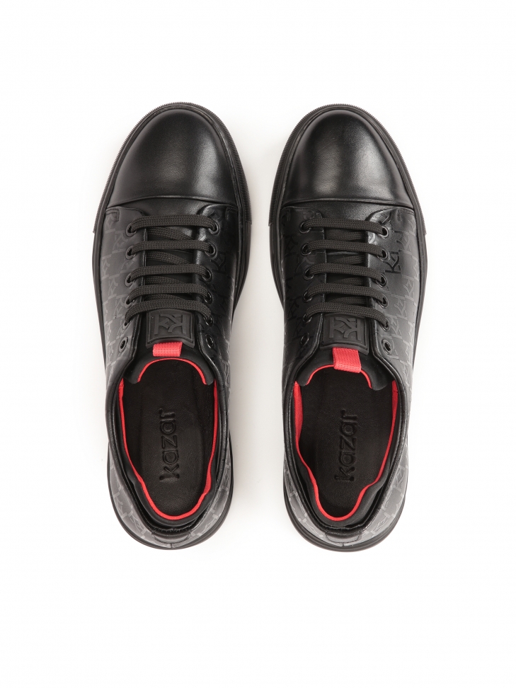 Sneakersy w monogramy z wysokim zapiętkiem