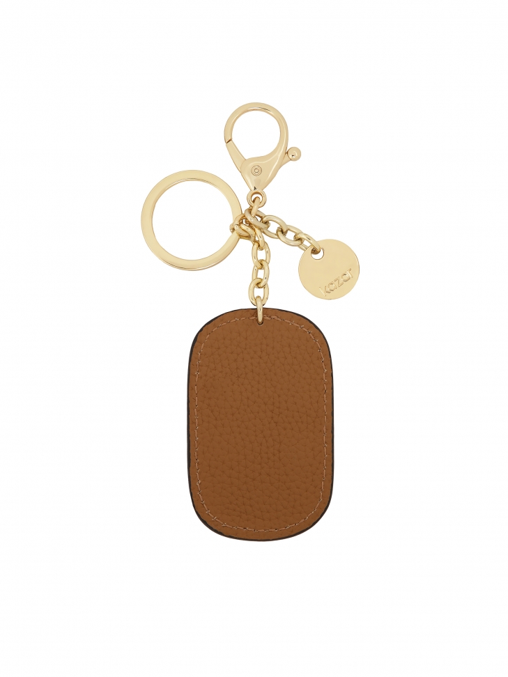 Brązowy brelok z dużym monogramem KAZAR