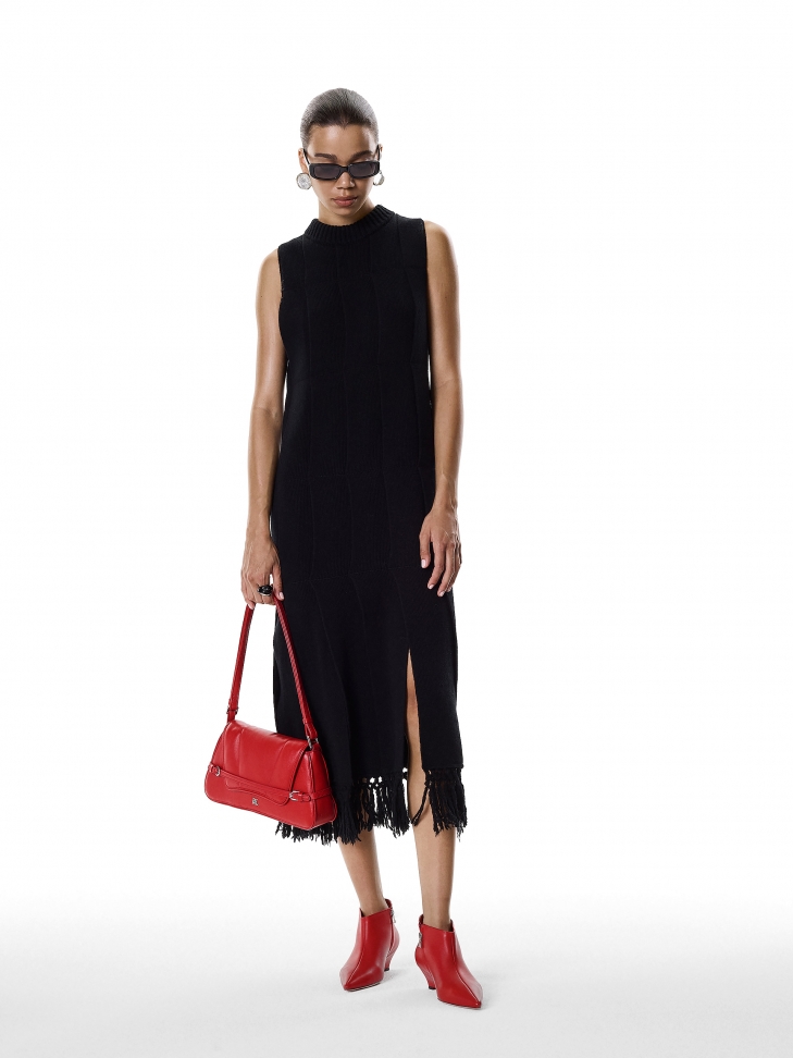 Czerwone botki na niskim koturnie