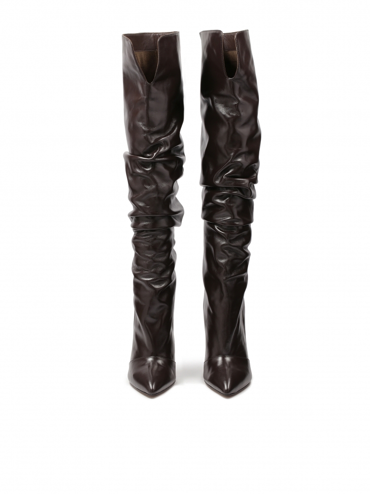 Brązowe wysokie kozaki za kolano