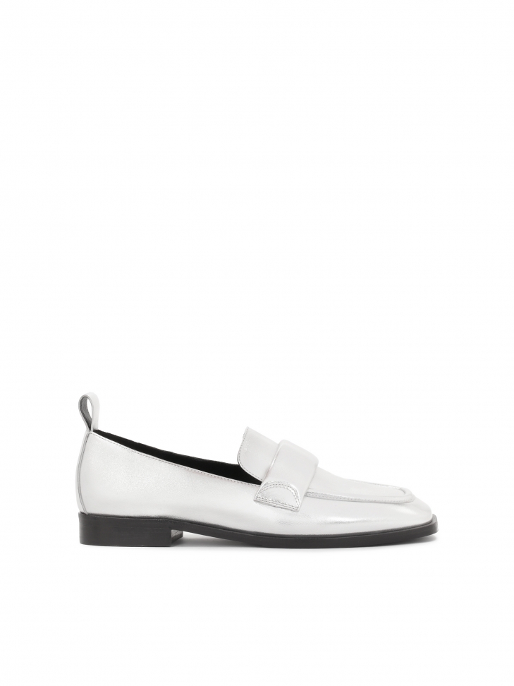 Srebrne półbuty z kwadratowymi noskami