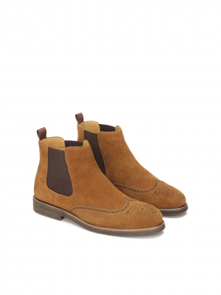 Brązowe sztyblety ze zdobieniem Brogue