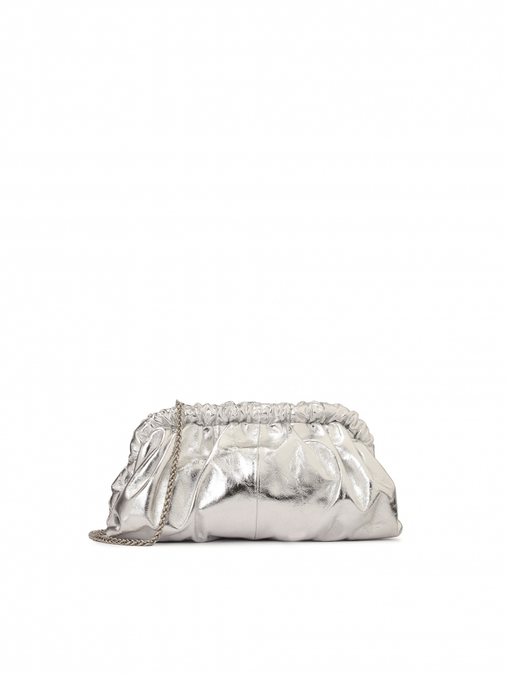Srebrna torebka z efektem metalicznym
