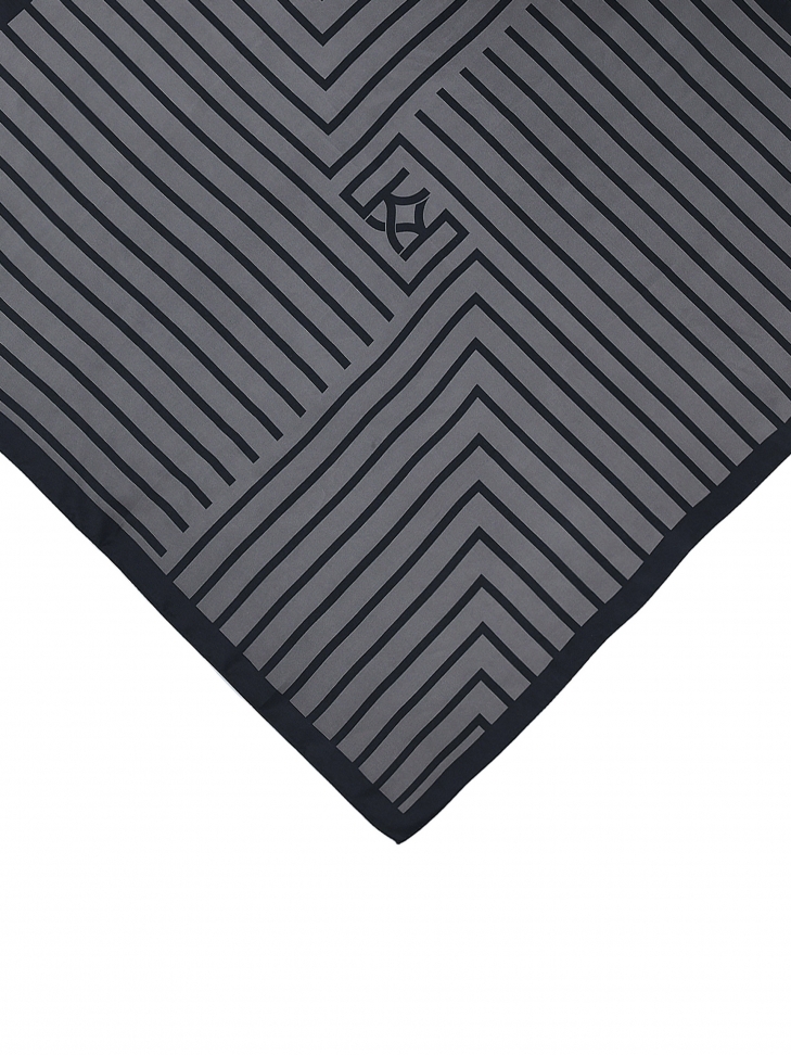 Szaro-czarna apaszka z jedwabiu