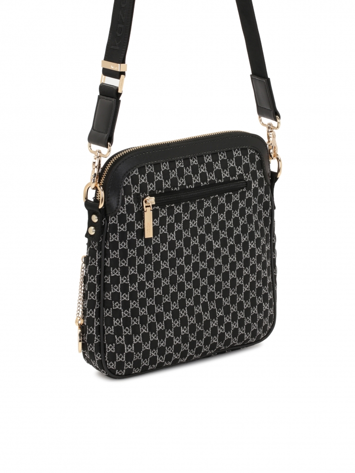 Czarna listonoszka w miejskim stylu zdobiona szarym haftowanym wzorem