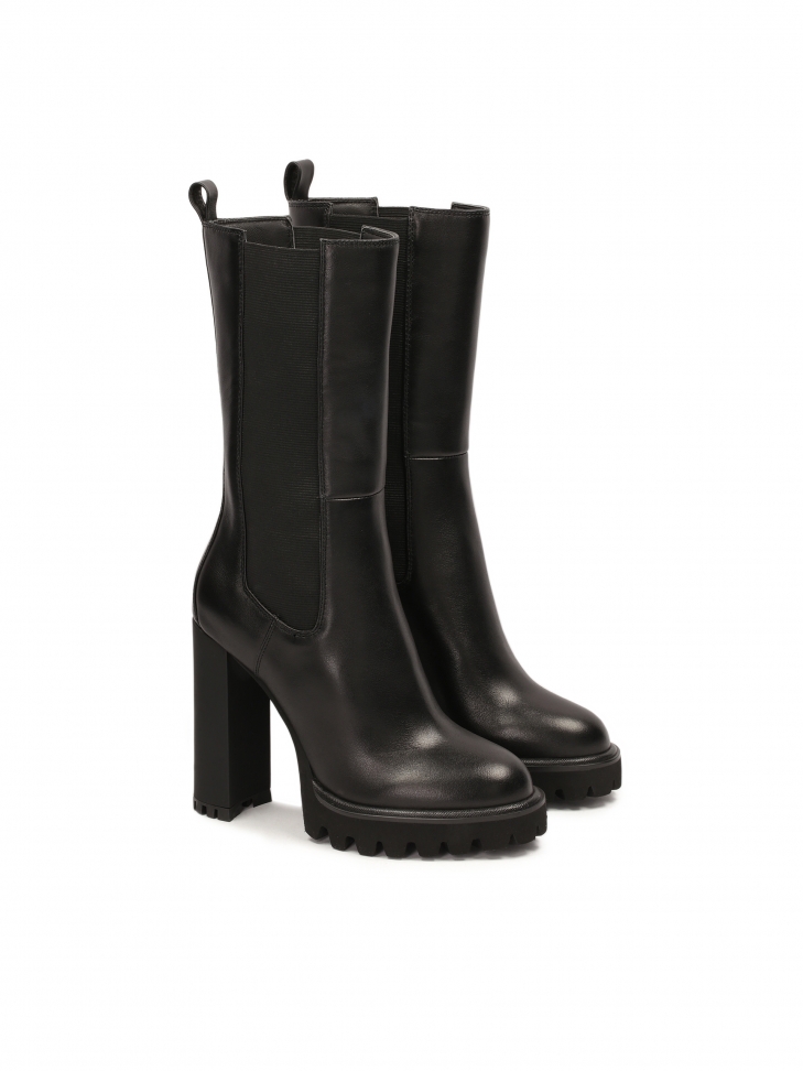 Czarne skórzane botki z wysoką cholewką