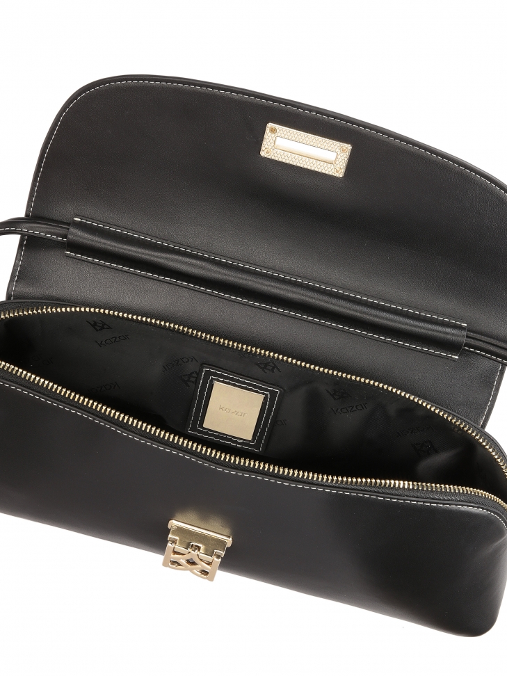 Podłużna torebka na ramię z dużym zapięciem