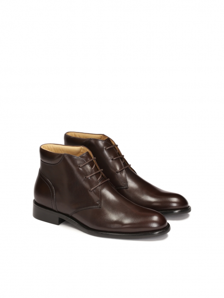 Brązowe trzewiki z licowej skóry