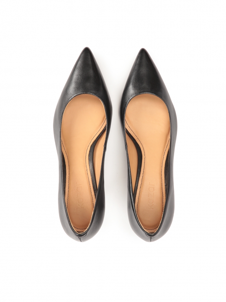 Czarne czółenka na niskim obcasie