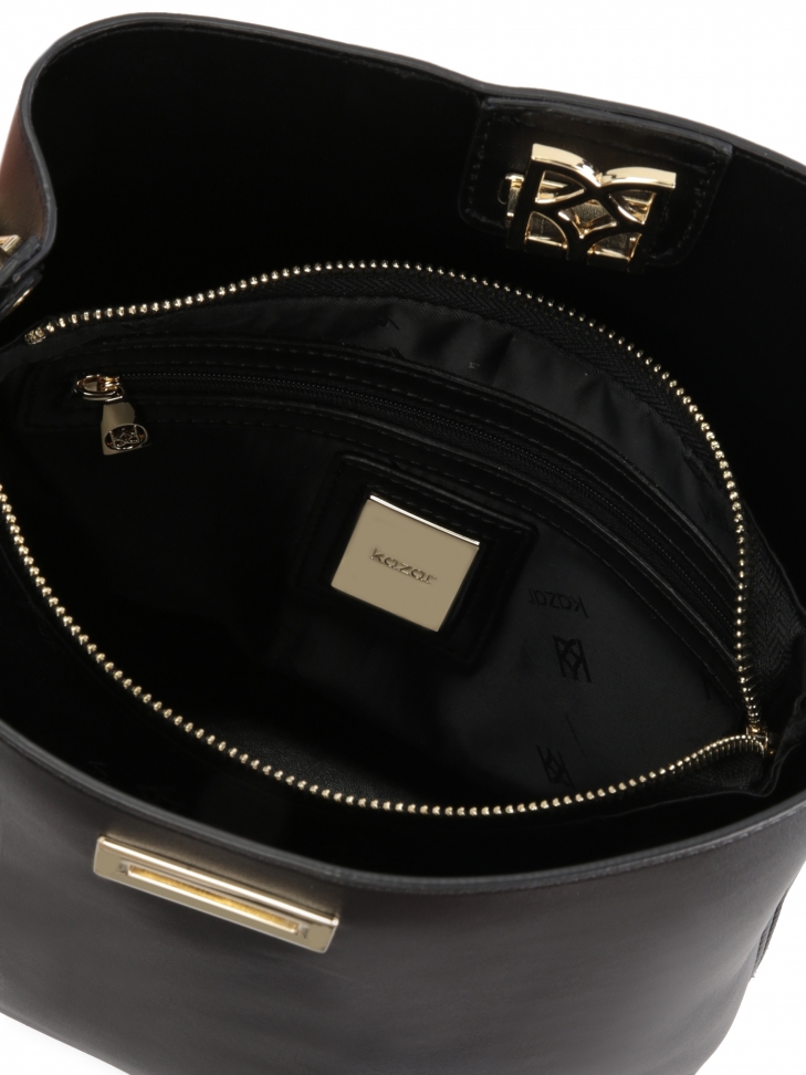 Elegancka skórzana torebka z łańcuchem