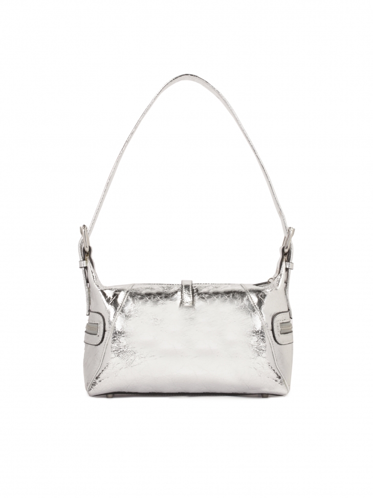 Srebrna torebka z metalizowanej skóry