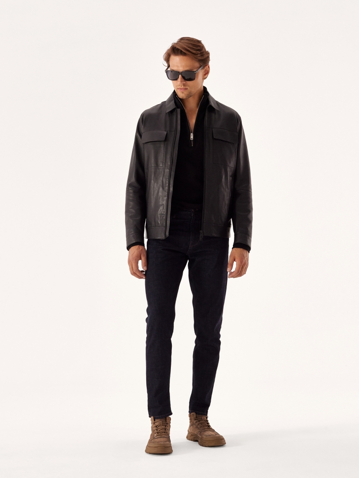 Czarne okulary przeciwsłoneczne