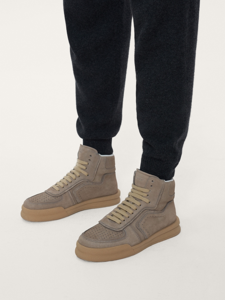 Sznurowane wysokie sneakersy męskie z nubukowej skóry