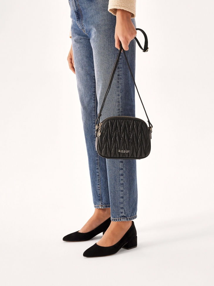 Czarne czółenka na niskim słupku z zamszu