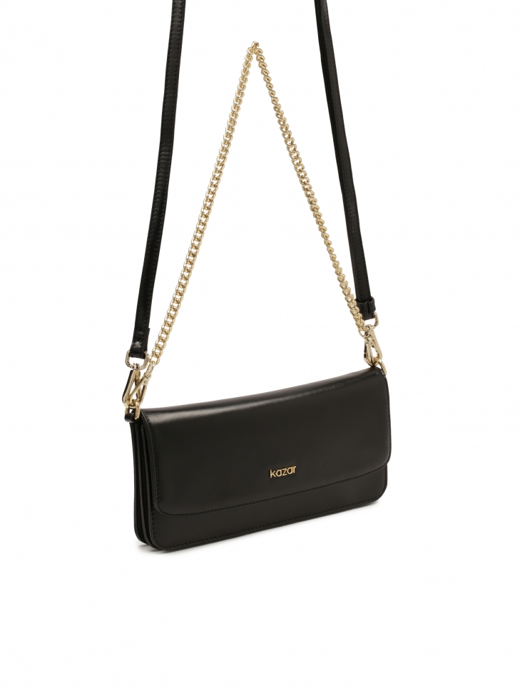 Podłużna płaska torebka z klapą