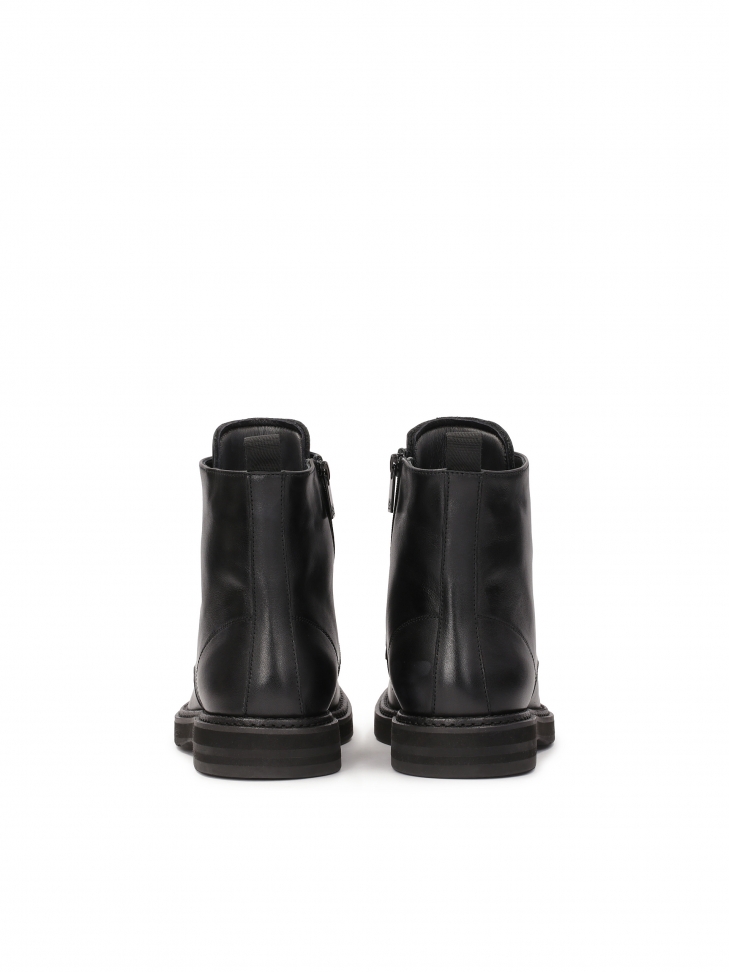 Klasyczne trzewiki męskie w militarnym stylu