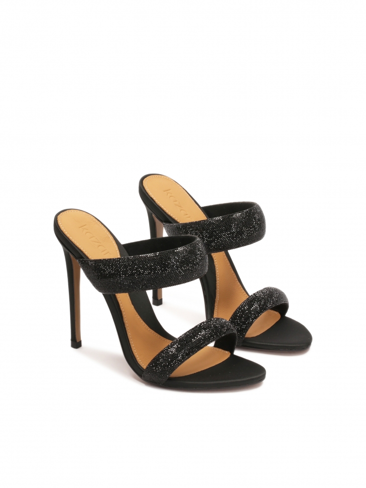 Klapki na smukłej szpilce z yształkami