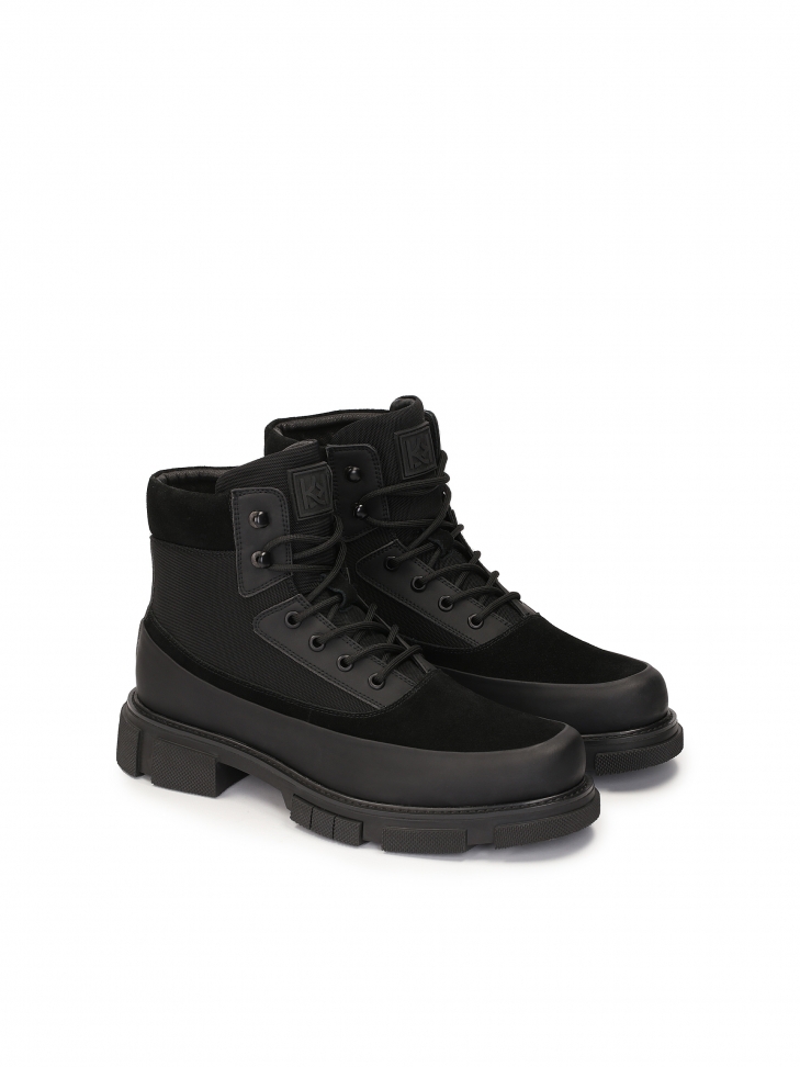Czarne masywne trzewiki męskie z wysoką sznurowaną cholewką