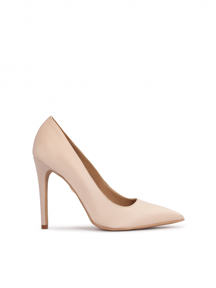 Beżowe ślubne czółenka z tkaniny o satynowej tkaniny