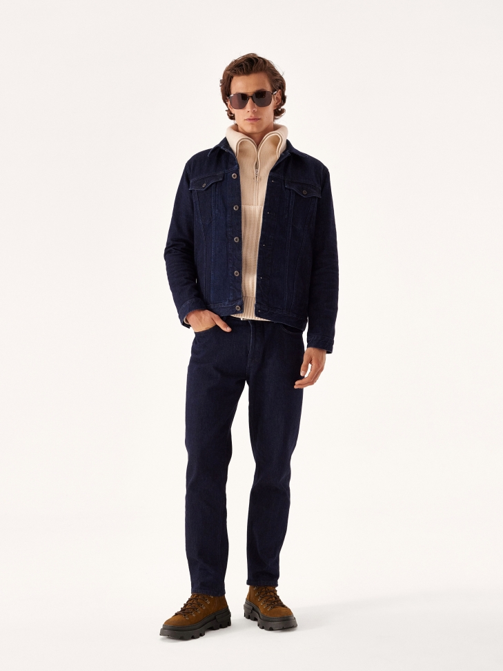 Zamszowe trzewiki na grubej podeszwie z protektorem