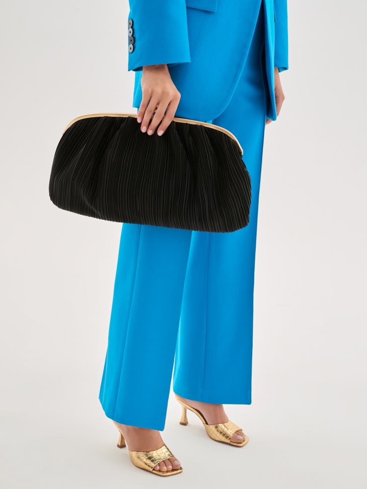 Złote klapki damskie