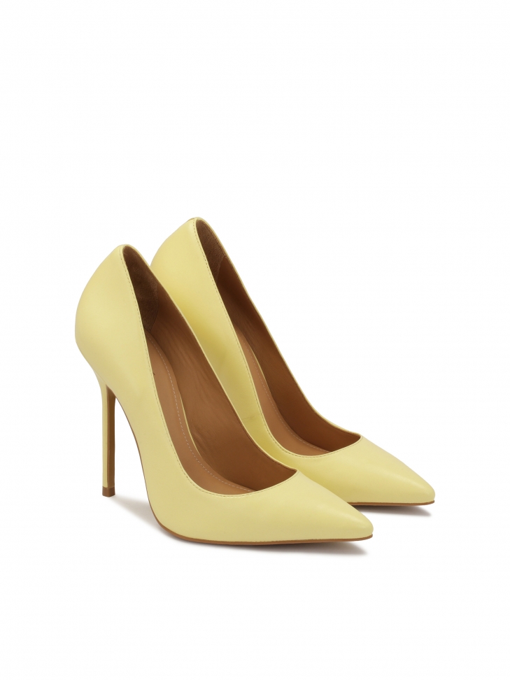 Żółte czółenka na wysokiej szpilce