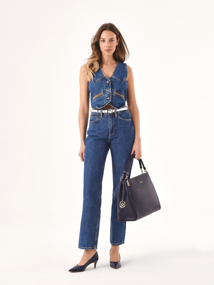 Duża granatowa torebka z zawieszką