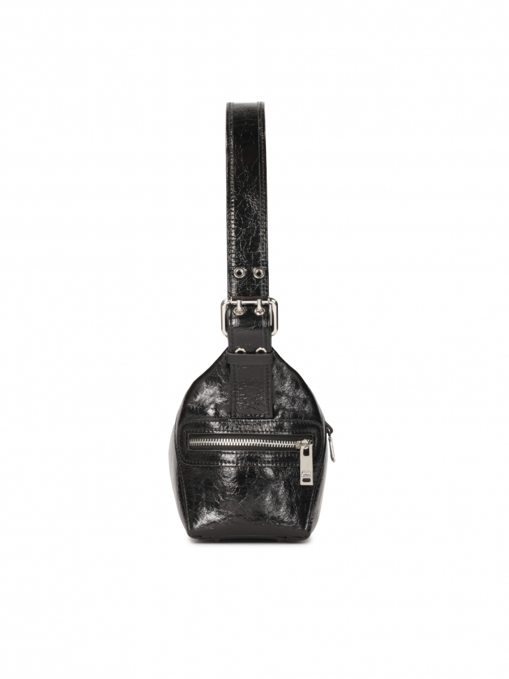 Czarna skórzana torebka na ramię