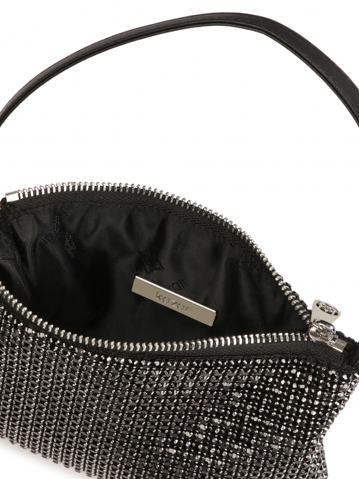 Błyszcząca mała torebka w czarnym kolorze