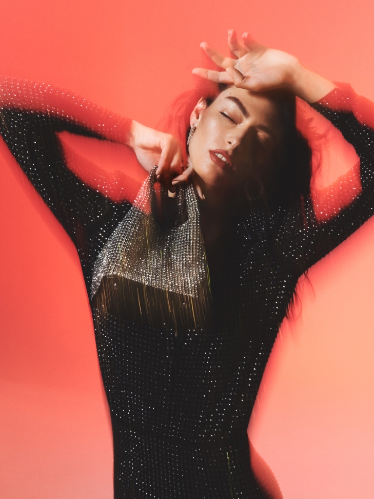 Mała błyszcząca torebka z cyrkoniami