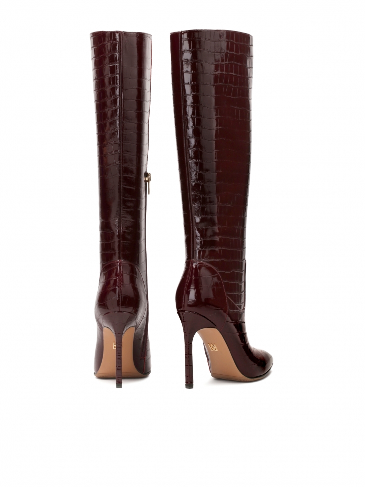 Bordowe kozaki z tłoczonej skóry