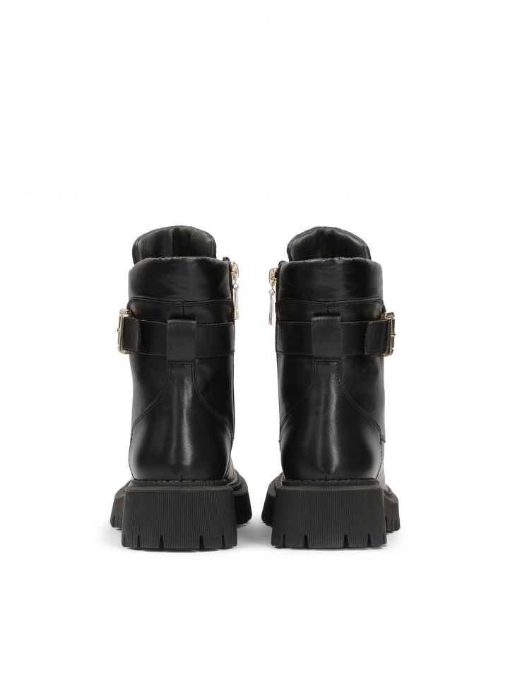 Damskie trzewiki ze skóry zdobione metalowym napisem