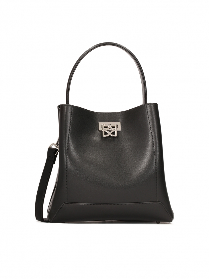 Skórzana czarna torebka z uchwytem do ręki