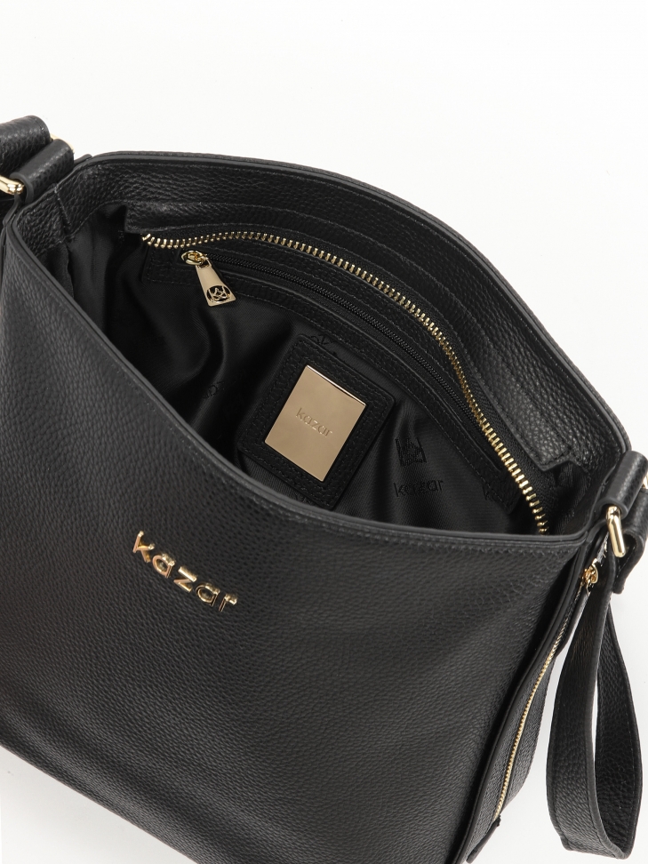 Czarna skórzana listonoszka z chwostem