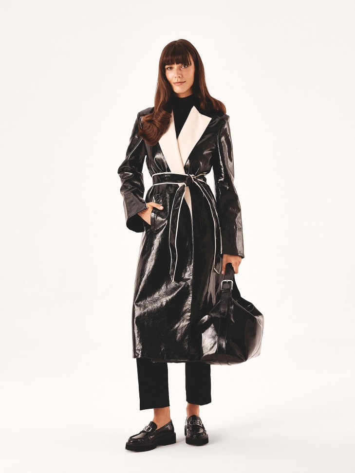 Minimalistyczna torebka z paskiem na ramię