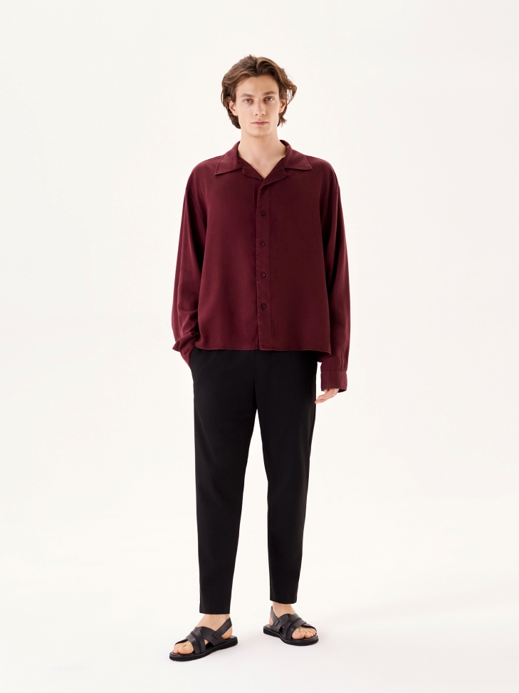 Skórzane czarne sandały zapinane klamerką