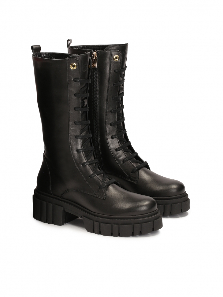 Wysokie skórzane trzewiki z grubą podeszwą