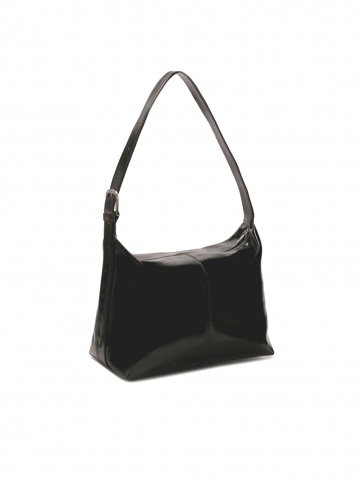 Minimalistyczna torebka z paskiem na ramię