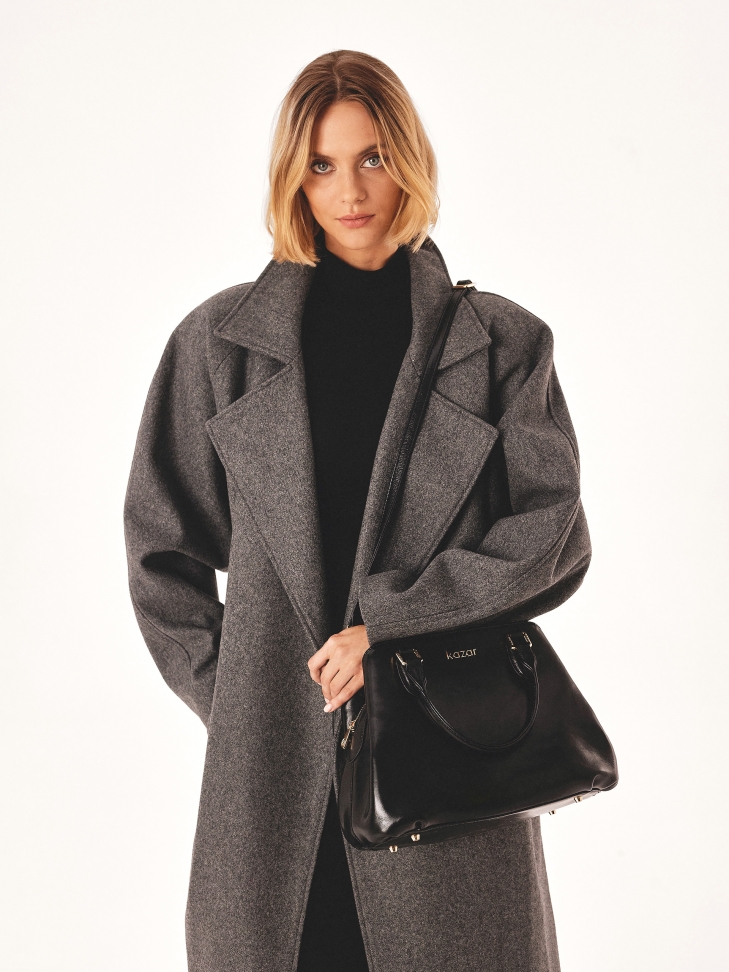 Czarna torebka casualowa do ręki i na ramię