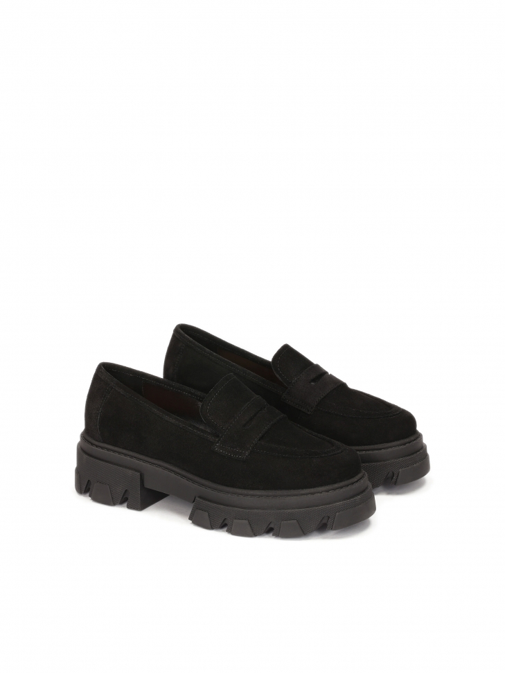 Wsuwane półbuty z czarnego zamszu
