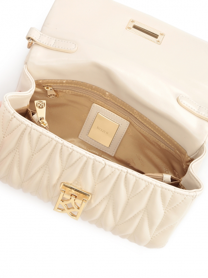 Skórzana torebka z oryginalnym pikowaniem