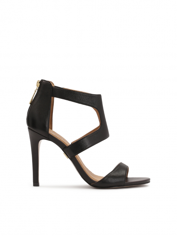 Sandały z suwakiem na zabudowanej pięcie