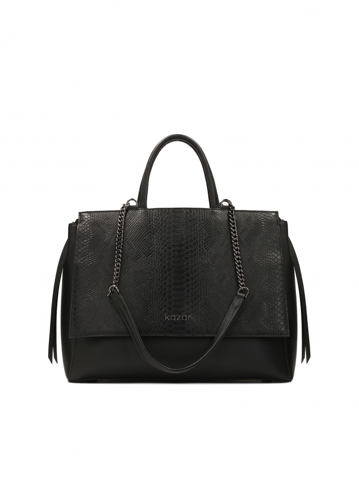 Torebka o unikalnym kształcie z tłoczonym wzorem