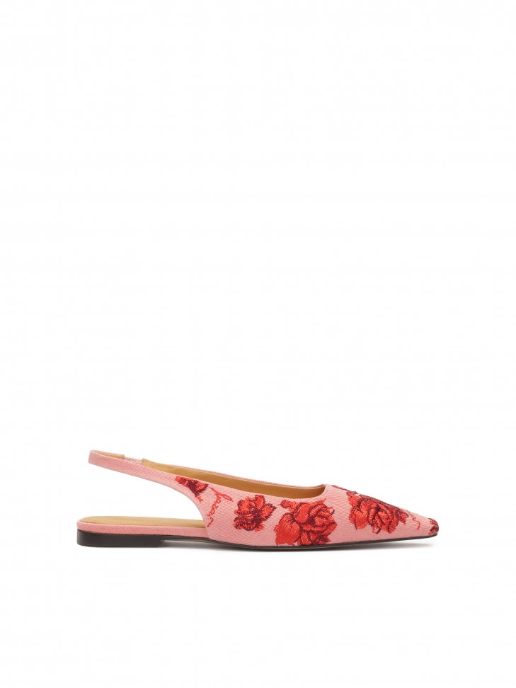 Różowe płaskie czółenka w autorski motyw kwiatowy