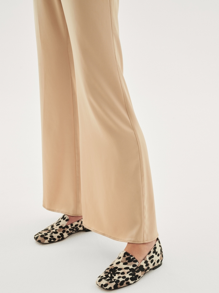 Beżowo-czarne półbuty damskie