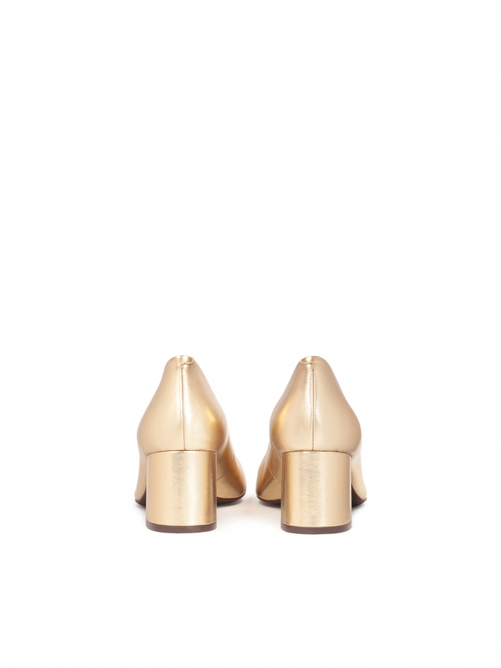 Złote czółenka z komfortową wkładką