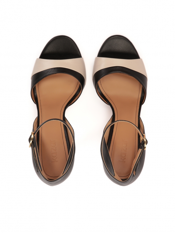 Czarno-beżowe sandały na obcasie
